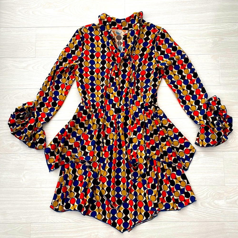 Souvenir Retro Print Double Tiered Dress with Ruffled Cuffs.